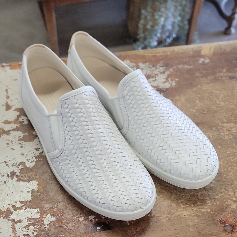 Ecco White Woven Slip-On Casual Shoes